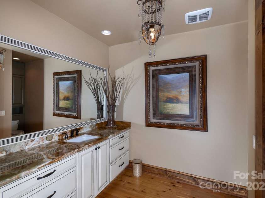 610 Rocky Parkway, Banner Elk, NC 28604.  MLS# CAR4266587, YatesRealty ID 18070. Ensuite Bath Basement