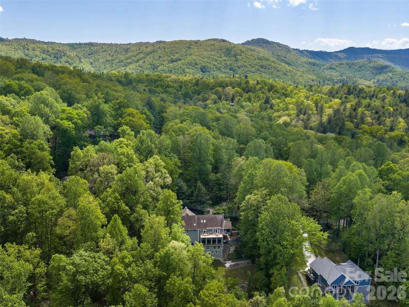 126 Stonebridge Drive, Hendersonville, NC 28739.  MLS# CAR4374699, YatesRealty ID 18072. 