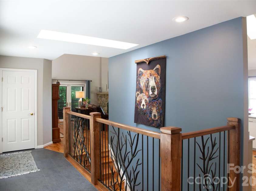 126 Stonebridge Drive, Hendersonville, NC 28739.  MLS# CAR4374699, YatesRealty ID 18072. 