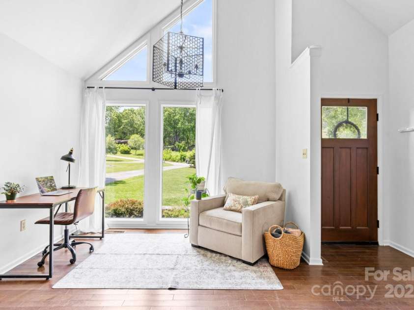 8 Briarwood Lane, Fletcher, NC 28732.  MLS# CAR4267213, YatesRealty ID 18072. 