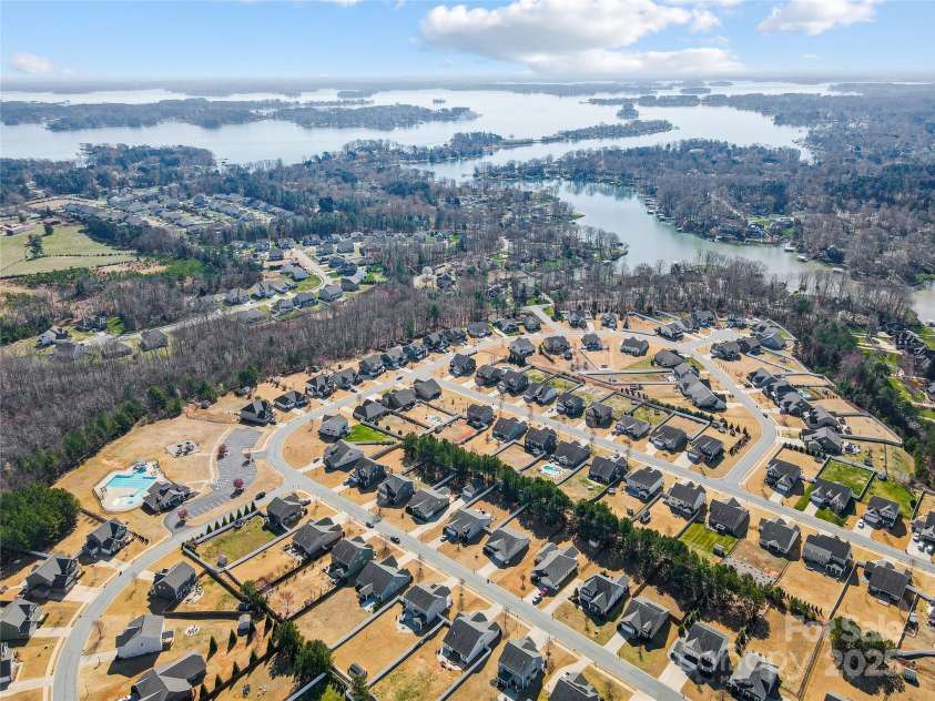 7348 Adirondack Drive, Denver, NC 28037.  MLS# CAR4232291, YatesRealty ID 18073. 