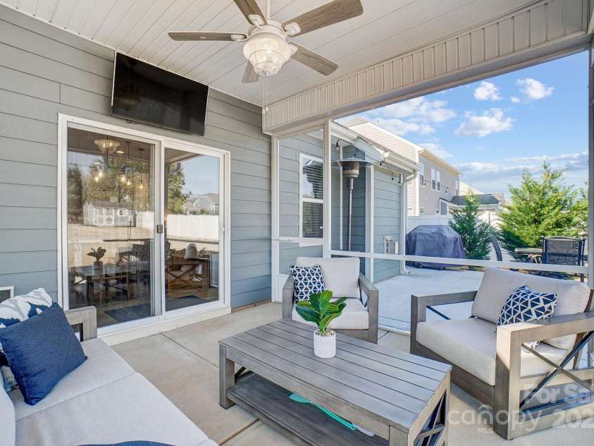 7348 Adirondack Drive, Denver, NC 28037.  MLS# CAR4232291, YatesRealty ID 18073. Screened in Patio