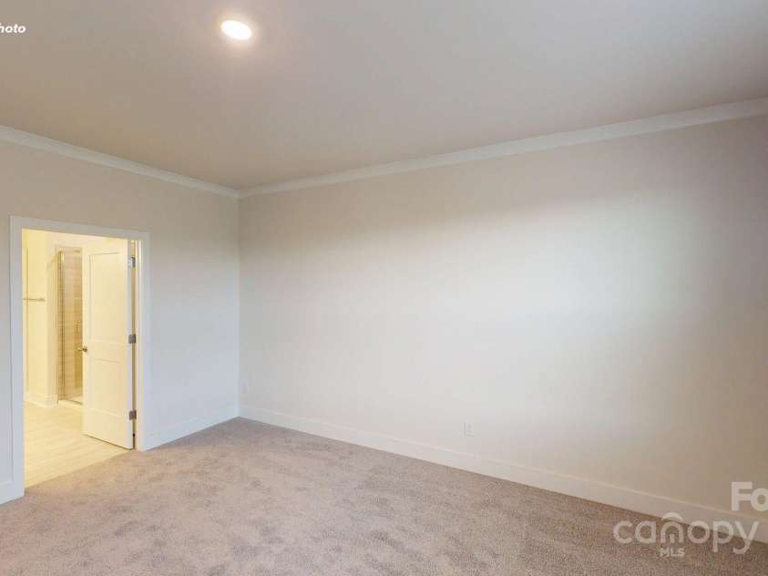 2070 Skyhawk Drive, York, SC 29745.  MLS# CAR4266830, YatesRealty ID 18074. 