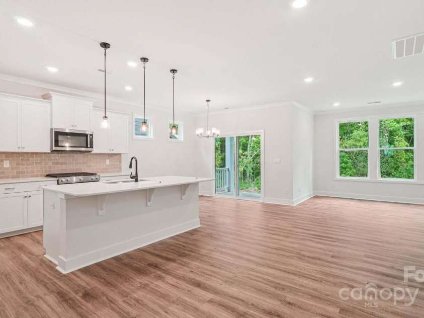 2070 Skyhawk Drive, York, SC 29745.  MLS# CAR4266830, YatesRealty ID 18074. 