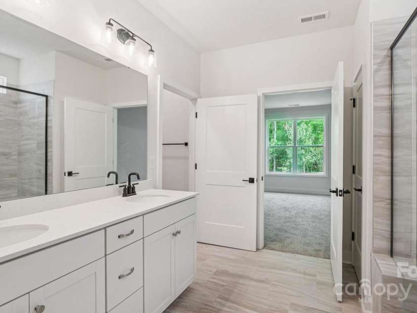 2070 Skyhawk Drive, York, SC 29745.  MLS# CAR4266830, YatesRealty ID 18074. 