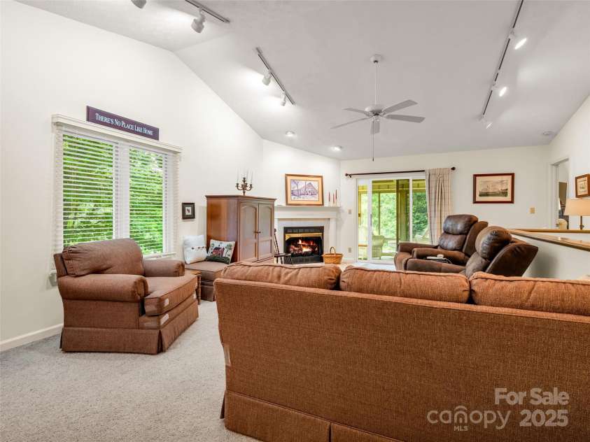 11 Wedge Court, Hendersonville, NC 28739.  MLS# CAR4260142, YatesRealty ID 18075. Spacious Living Room with Gas Fireplace