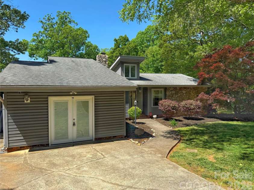 3005 Irish Street, Newton, NC 28658.  MLS# CAR4358453, YatesRealty ID 18075. 