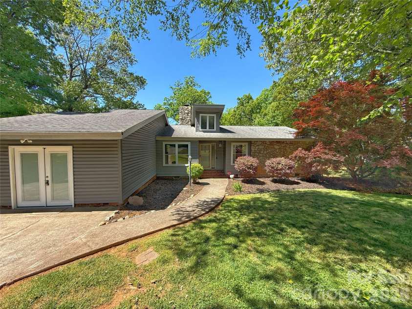 3005 Irish Street, Newton, NC 28658.  MLS# CAR4358453, YatesRealty ID 18075. 