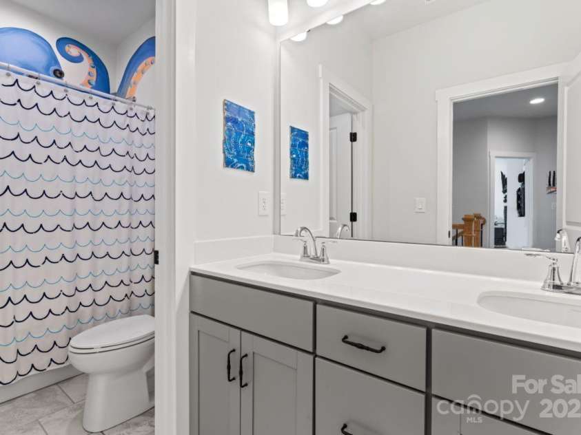 1274 Fishing Creek Road, Clover, SC 29710.  MLS# CAR4240716, YatesRealty ID 18076. Bathroom 2