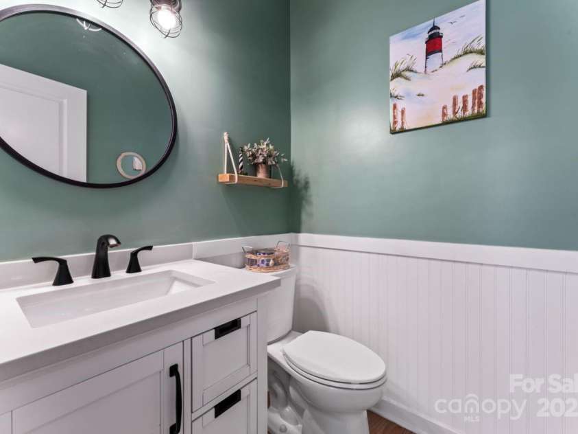 1274 Fishing Creek Road, Clover, SC 29710.  MLS# CAR4240716, YatesRealty ID 18076. Half bath