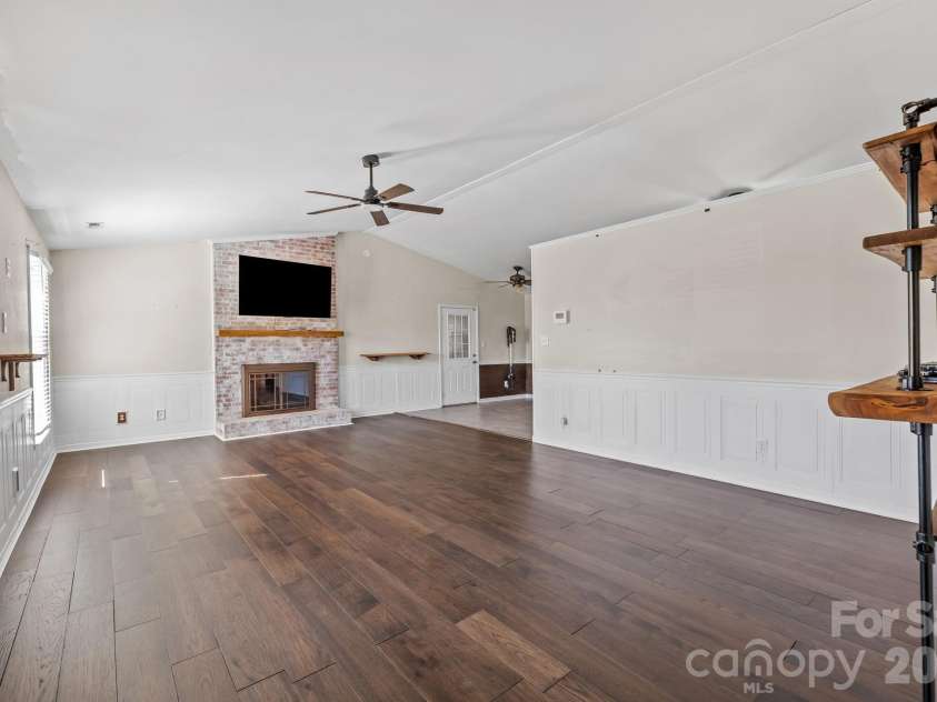 3545 Heather Lane, Gastonia, NC 28056.  MLS# CAR4353984, YatesRealty ID 18076. 