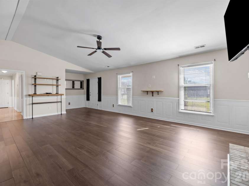 3545 Heather Lane, Gastonia, NC 28056.  MLS# CAR4353984, YatesRealty ID 18076. 
