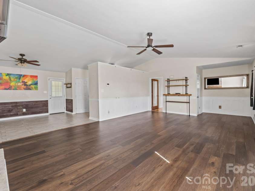 3545 Heather Lane, Gastonia, NC 28056.  MLS# CAR4353984, YatesRealty ID 18076. 