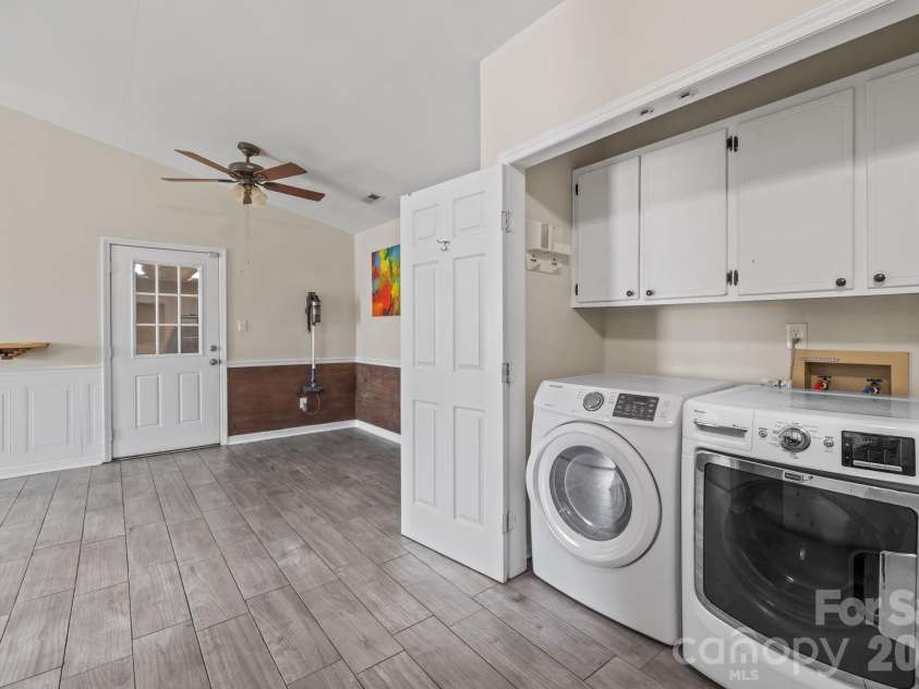 3545 Heather Lane, Gastonia, NC 28056.  MLS# CAR4353984, YatesRealty ID 18076. 