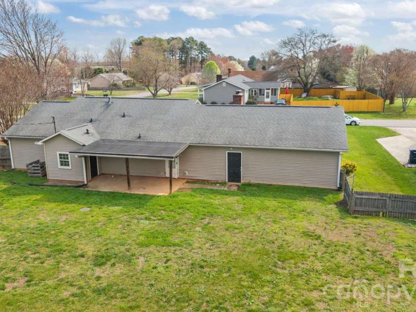 3545 Heather Lane, Gastonia, NC 28056.  MLS# CAR4353984, YatesRealty ID 18076. 