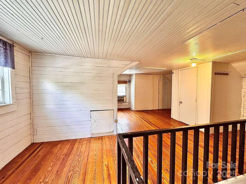 602 Brookshire Street, Asheville, NC 28803.  MLS# CAR4268419, YatesRealty ID 18077. 