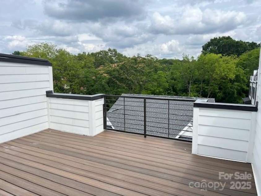 2035 Belmont Terraces Lane, Charlotte, NC 28205.  MLS# CAR4190756, YatesRealty ID 18079. 