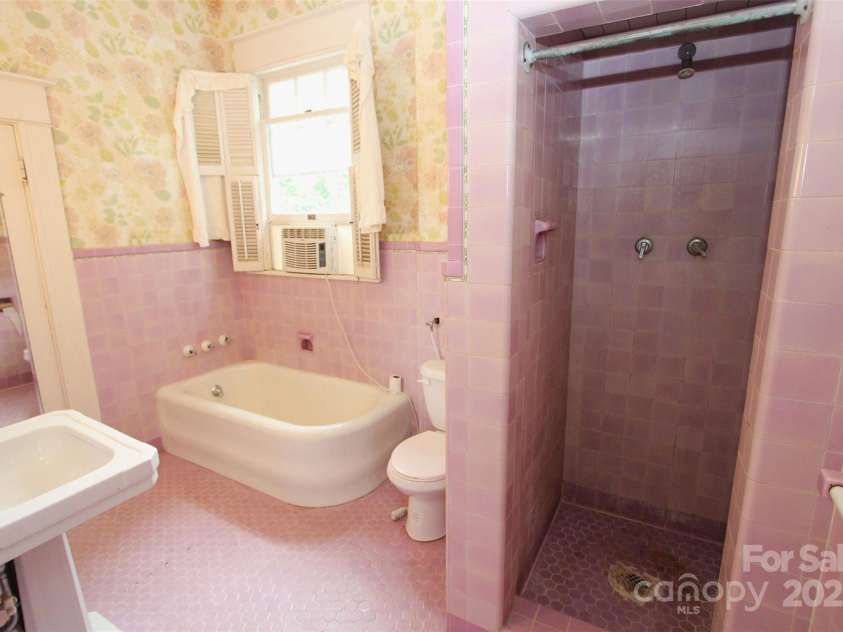 206 Rose Terrace, Wadesboro, NC 28170.  MLS# CAR4259702, YatesRealty ID 1808. 