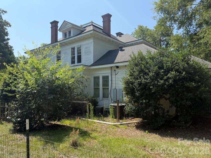 206 Rose Terrace, Wadesboro, NC 28170.  MLS# CAR4413278, YatesRealty ID 1808. 