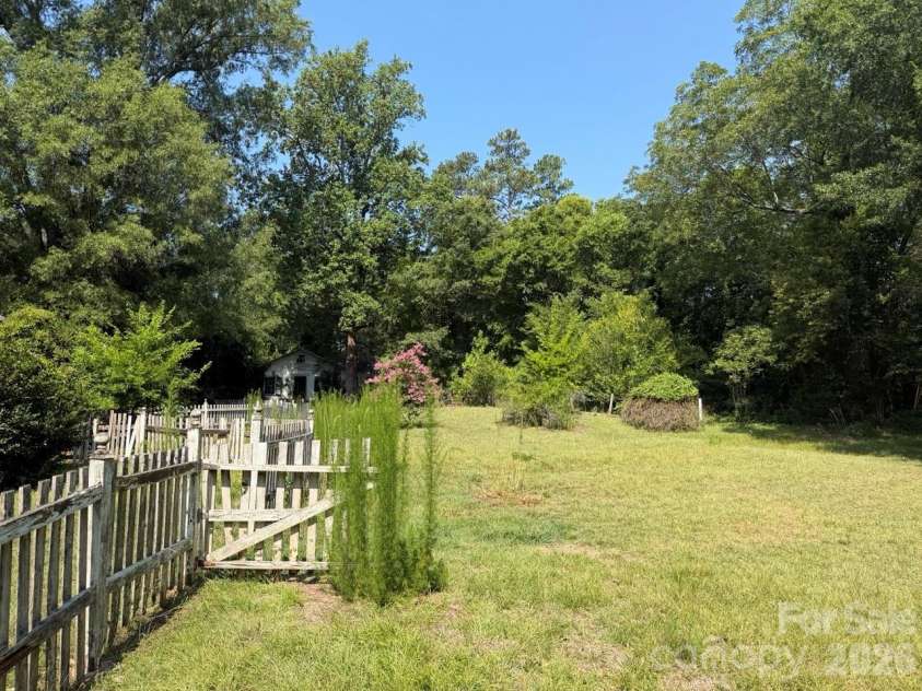 206 Rose Terrace, Wadesboro, NC 28170.  MLS# CAR4413278, YatesRealty ID 1808. 