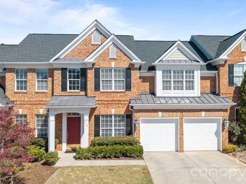 412 Eberle Way, Matthews, NC 28105.  MLS# CAR4363887, YatesRealty ID 18080. 