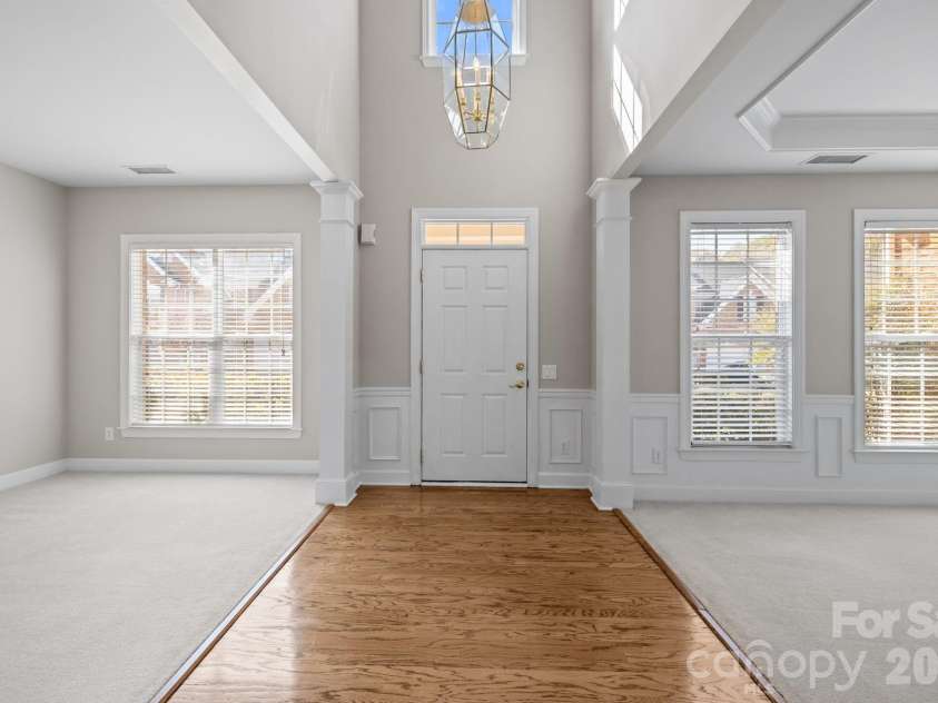 412 Eberle Way, Matthews, NC 28105.  MLS# CAR4363887, YatesRealty ID 18080. 