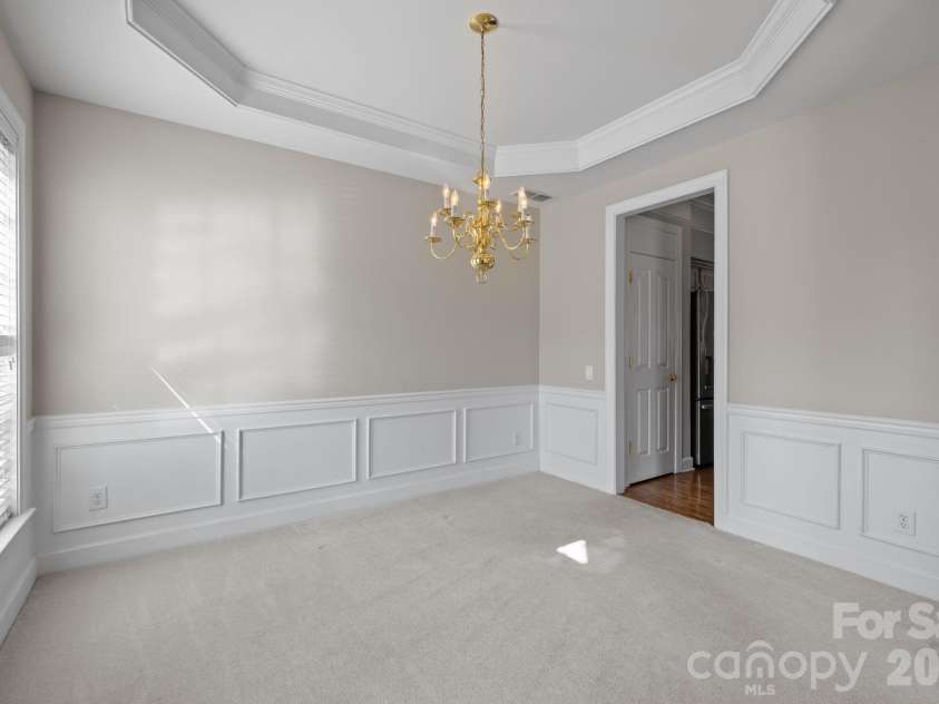 412 Eberle Way, Matthews, NC 28105.  MLS# CAR4363887, YatesRealty ID 18080. 