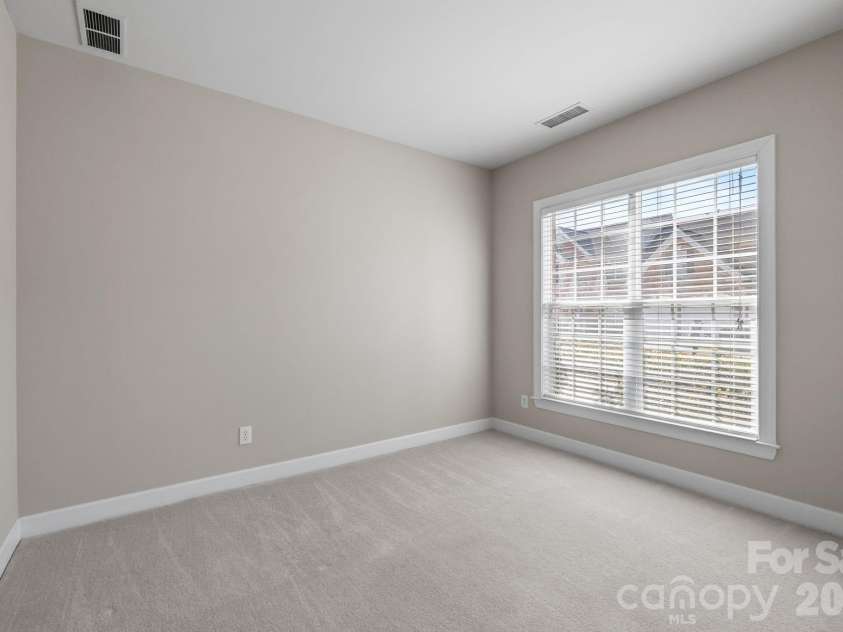 412 Eberle Way, Matthews, NC 28105.  MLS# CAR4363887, YatesRealty ID 18080. 
