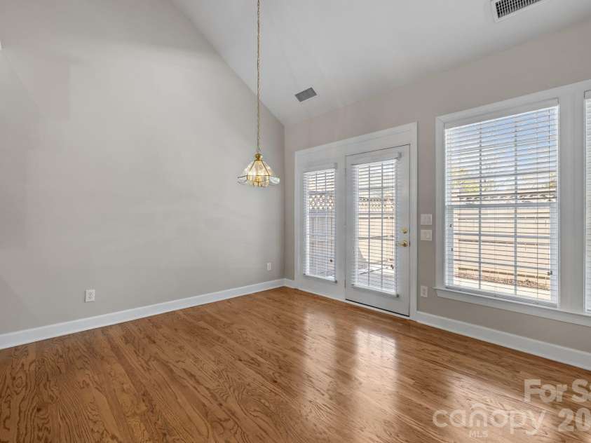 412 Eberle Way, Matthews, NC 28105.  MLS# CAR4363887, YatesRealty ID 18080. 
