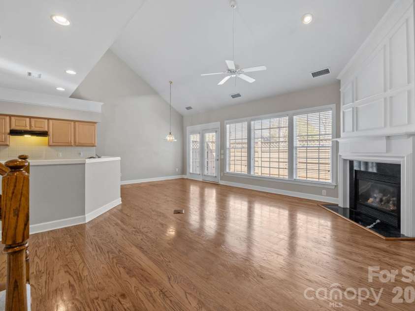 412 Eberle Way, Matthews, NC 28105.  MLS# CAR4363887, YatesRealty ID 18080. 