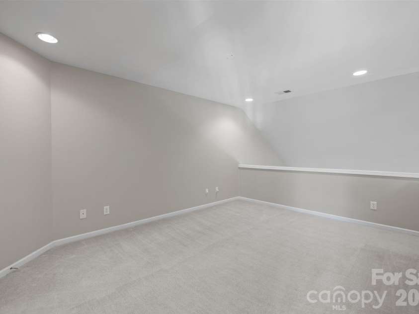 412 Eberle Way, Matthews, NC 28105.  MLS# CAR4363887, YatesRealty ID 18080. 