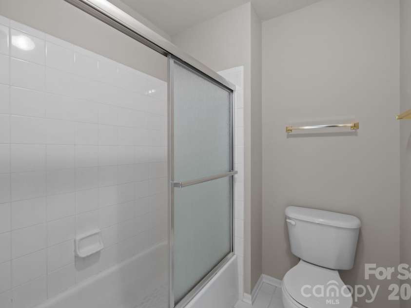 412 Eberle Way, Matthews, NC 28105.  MLS# CAR4363887, YatesRealty ID 18080. 