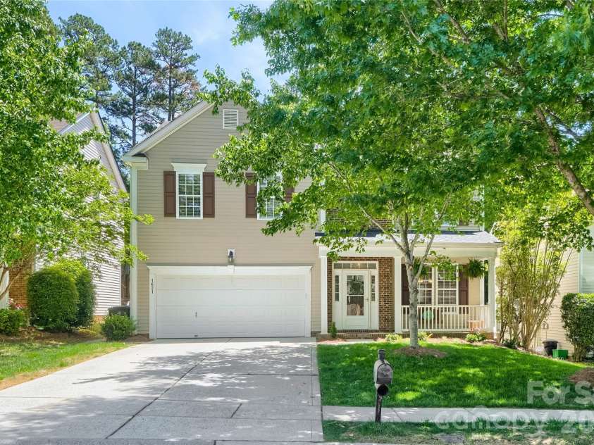 1621 Wilburn Park Lane, Charlotte, NC 28269.  MLS# CAR4375290, YatesRealty ID 18081. 