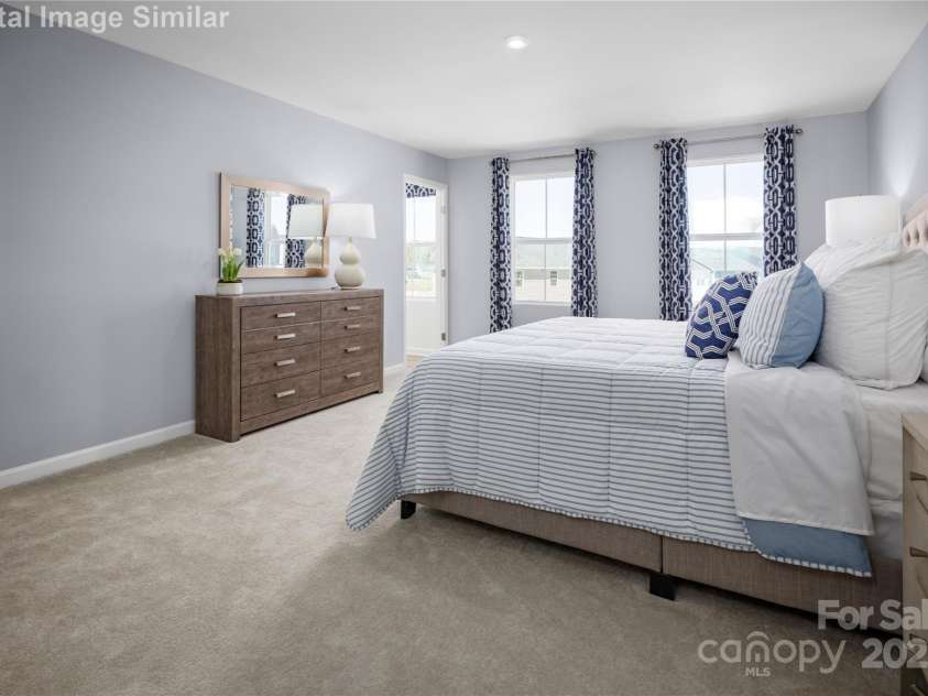 5220 McCallum Meadows Drive, Charlotte, NC 28216.  MLS# CAR4252096, YatesRealty ID 18081. 