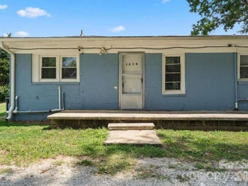 1219-1217 Old Wilkesboro Road, Salisbury, NC 28144.  MLS# CAR4358435, YatesRealty ID 18082. 