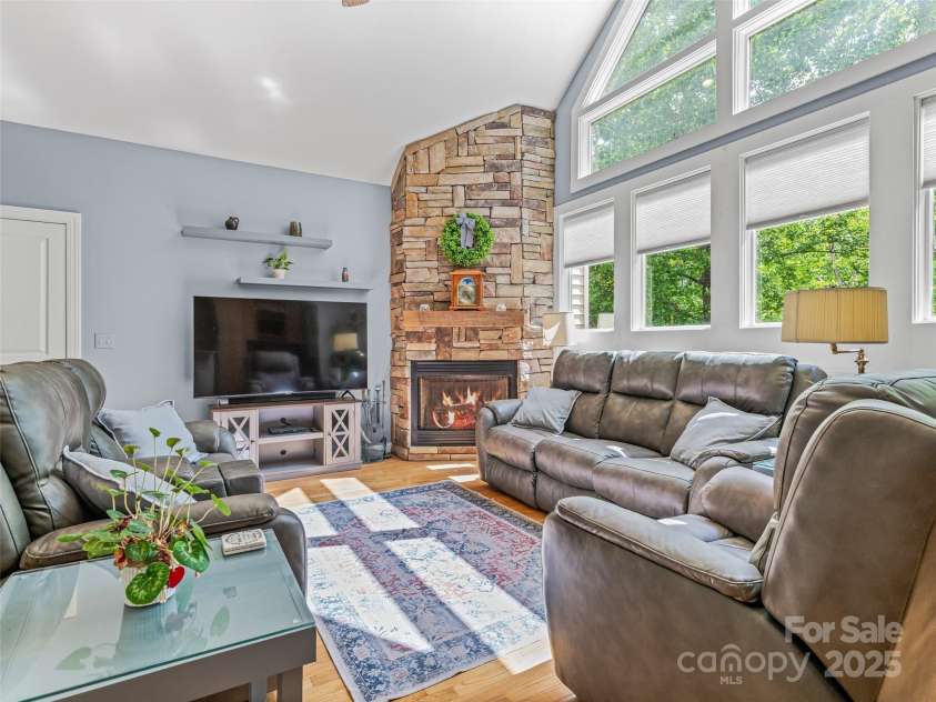138 Bridlewood Trail, Mills River, NC 28759.  MLS# CAR4258738, YatesRealty ID 18082. 