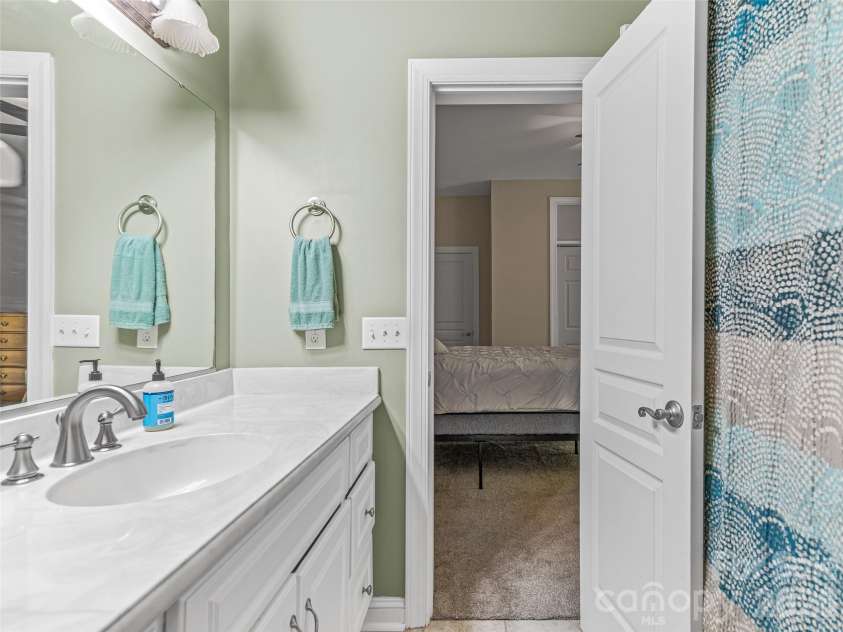 138 Bridlewood Trail, Mills River, NC 28759.  MLS# CAR4258738, YatesRealty ID 18082. 