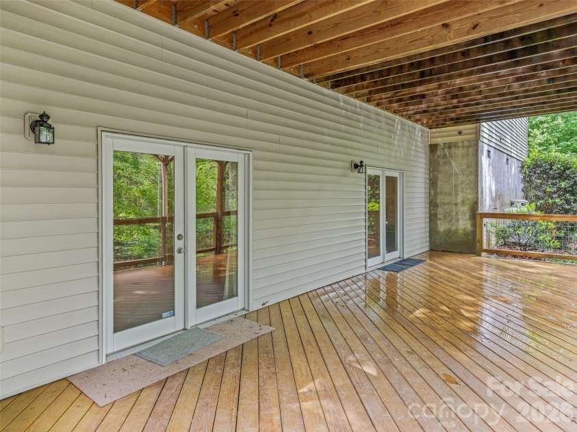 138 Bridlewood Trail, Mills River, NC 28759.  MLS# CAR4258738, YatesRealty ID 18082. 