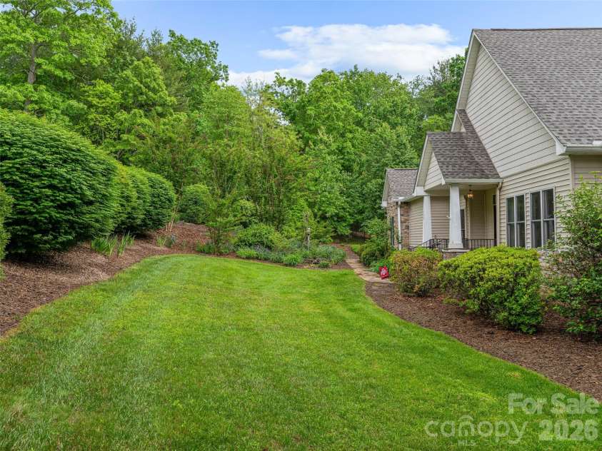 138 Bridlewood Trail, Mills River, NC 28759.  MLS# CAR4258738, YatesRealty ID 18082. 