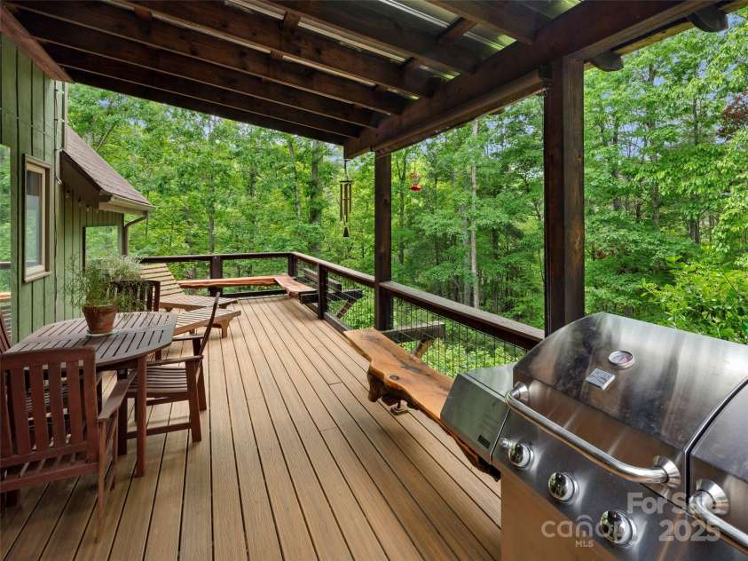 756 Pole Creasman Road, Asheville, NC 28806.  MLS# CAR4260056, YatesRealty ID 18084. 