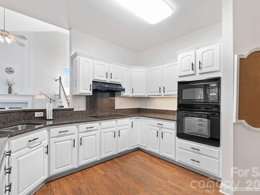 8908 Leinster Drive, Charlotte, NC 28277.  MLS# CAR4371999, YatesRealty ID 18084. 