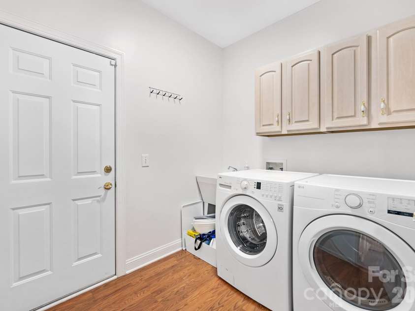 8908 Leinster Drive, Charlotte, NC 28277.  MLS# CAR4371999, YatesRealty ID 18084. 
