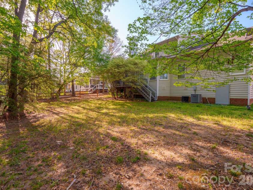 8908 Leinster Drive, Charlotte, NC 28277.  MLS# CAR4371999, YatesRealty ID 18084. 