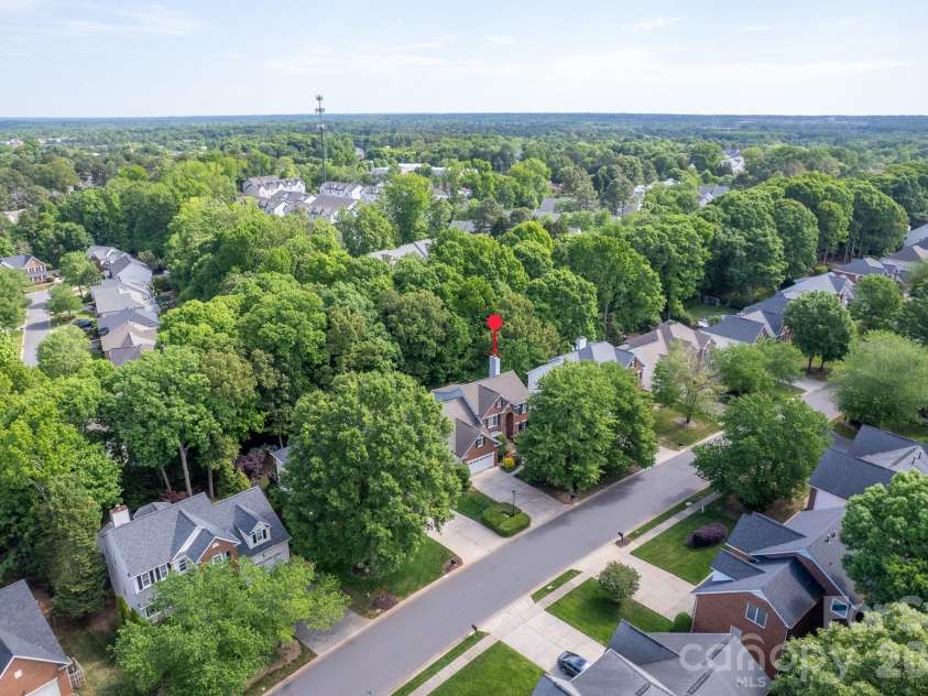 8908 Leinster Drive, Charlotte, NC 28277.  MLS# CAR4371999, YatesRealty ID 18084. 