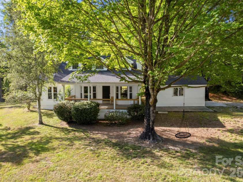 229 Sandstone Lane, Hendersonville, NC 28739.  MLS# CAR4377167, YatesRealty ID 18085. 