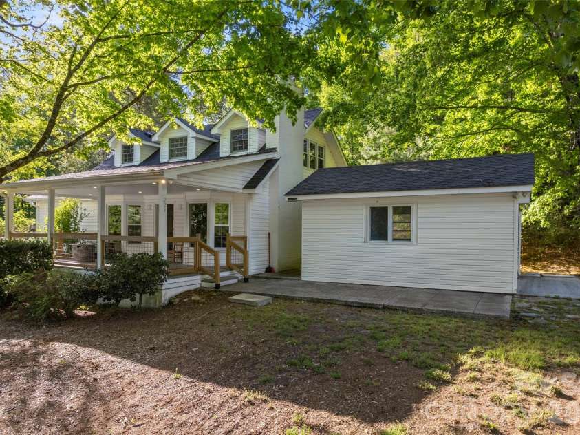 229 Sandstone Lane, Hendersonville, NC 28739.  MLS# CAR4377167, YatesRealty ID 18085. 