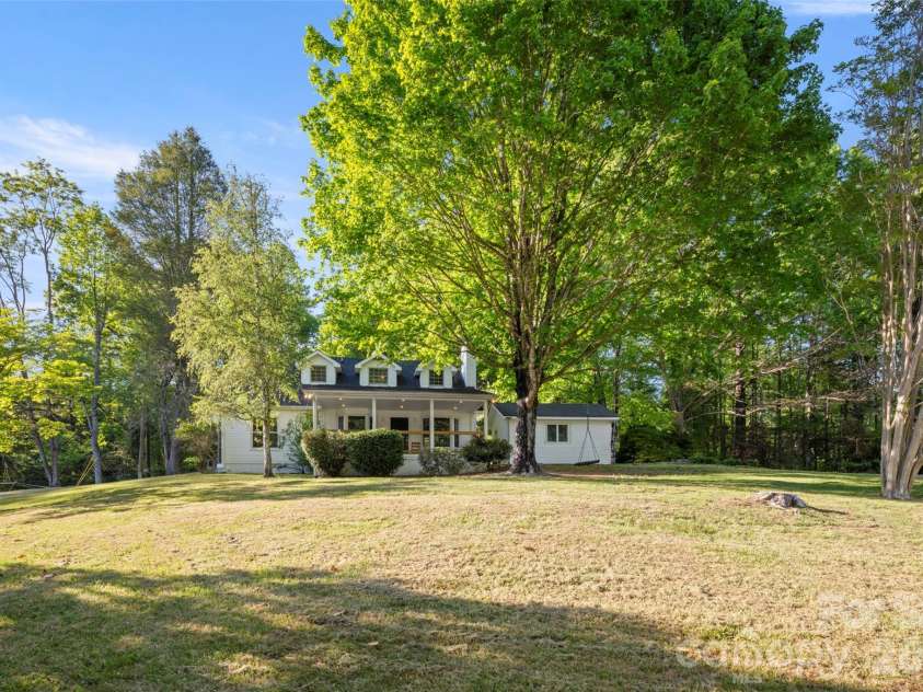 229 Sandstone Lane, Hendersonville, NC 28739.  MLS# CAR4377167, YatesRealty ID 18085. 