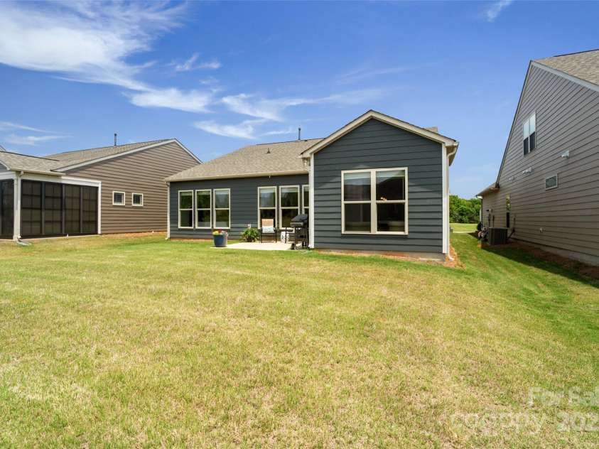 2329 Delaney Drive, Fort Mill, SC 29715.  MLS# CAR4258453, YatesRealty ID 18086. Rear Yard