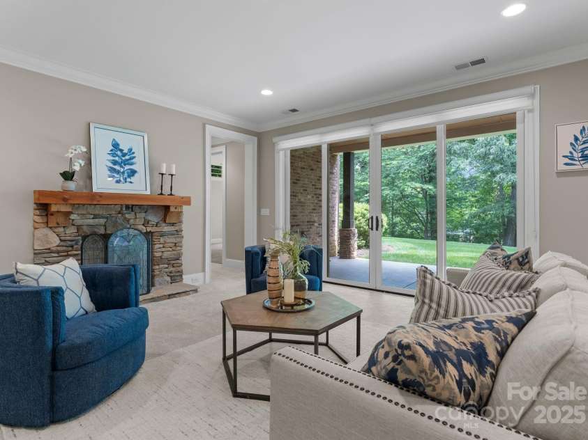 3815 Stoney Ridge Trail, Charlotte, NC 28210.  MLS# CAR4255278, YatesRealty ID 18087. 