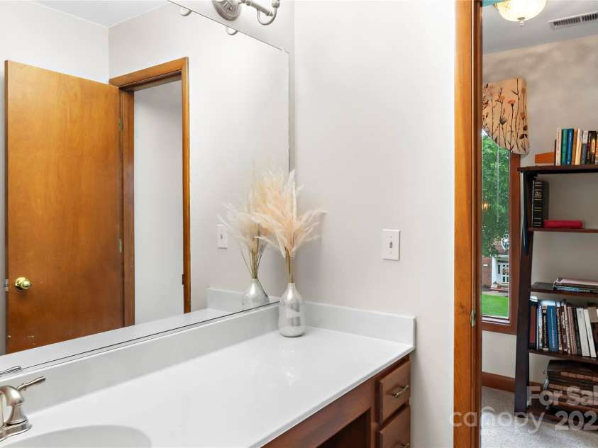 1201 Cliffspring Court, Winston Salem, NC 27104.  MLS# CAR4265096, YatesRealty ID 18088. 